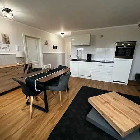 Haus-albertsdorf-am-dorfteich-|-wohnung-1-sued
