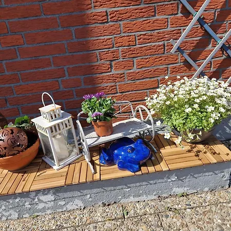 Haus-albertsdorf-am-dorfteich-|-wohnung-1-sued Apartment *