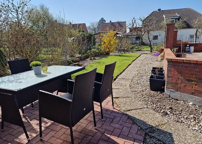 Haus-fehmarn-am-dorfteich-|-wohnung-1-sued * Fehmarn